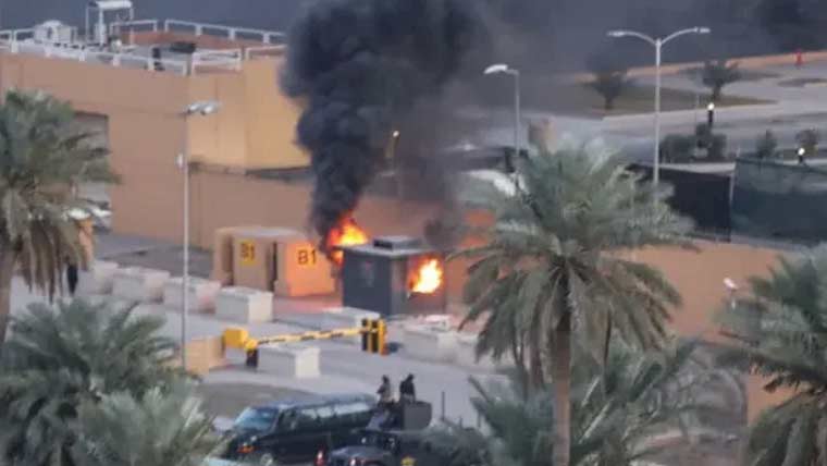 عراق کے دارالحکومت بغداد میں امریکی سفارتخانے کے قریب دھماکا
