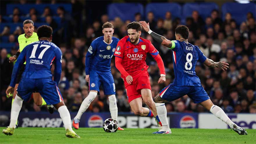 Clinical PSG bury Chelsea to reach Champions League quarter-finals