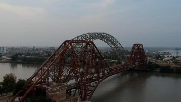 وزیر اعلیٰ سندھ کا دریائے سندھ پر نئے سکھر-روہڑی پل بنانے کا فیصلہ