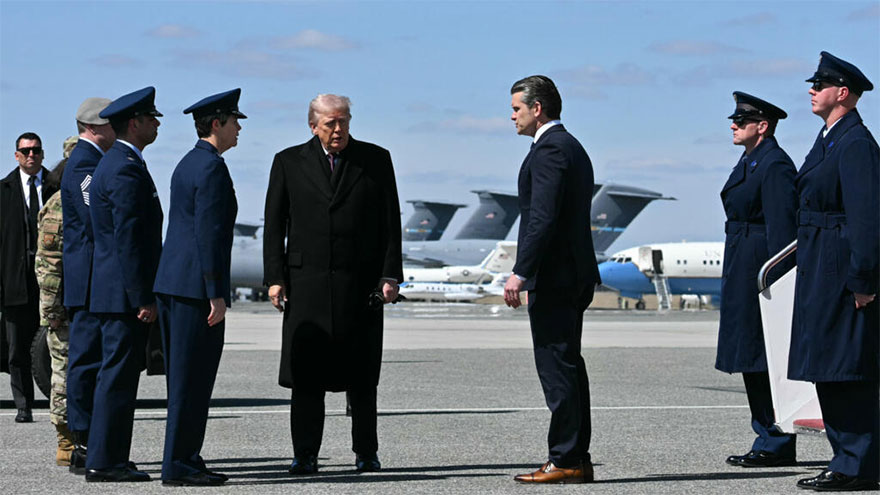 Trump attends return of US aircrew killed in Iran war crash