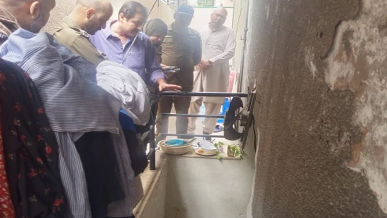 لاہور: شہری نے فائرنگ کرکے بیوی، بیٹی اور بیٹے کو قتل کرکے خودکشی کرلی