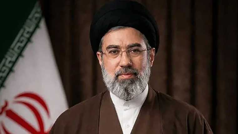 ہمارا قومی اتحاد دشمن کو جھکنے پر مجبورکر دے گا: مجتبیٰ خامنہ ای