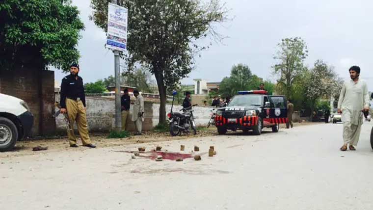 ہنگو میں پولیس اور مسلح افراد کی فائرنگ سے ایک دہشت گرد ہلاک، دو زخمی