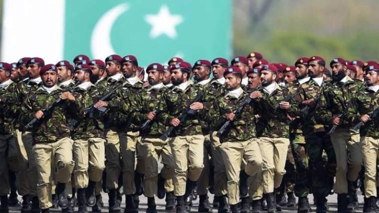 عید الفطر کے موقع پر پاک فوج کے شہدا کو پوری قوم کا خراج عقیدت