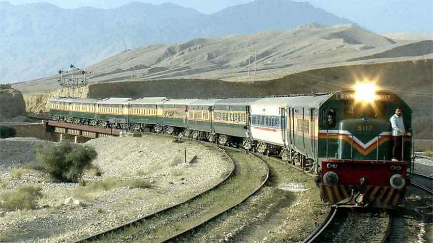 Jaffar Express service between Quetta-Peshawar temporarily halted