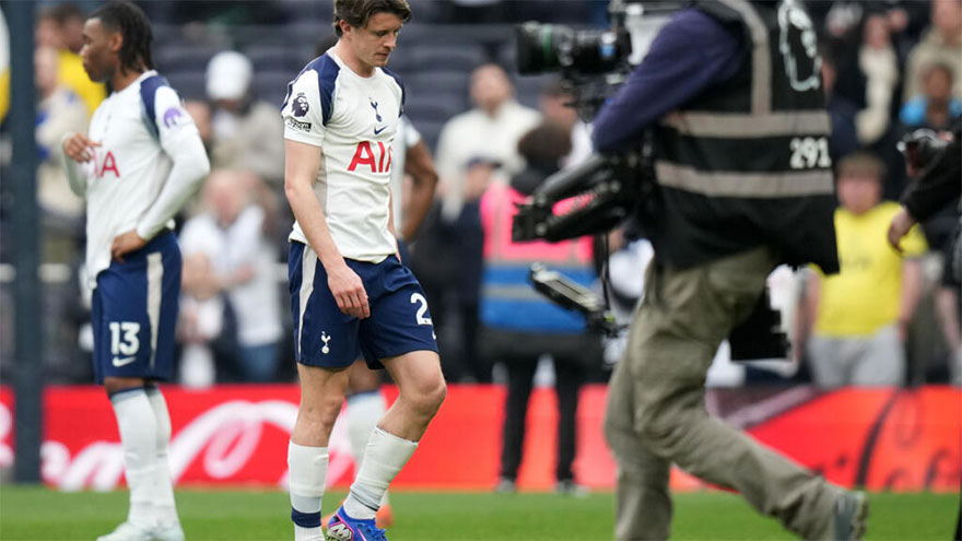 Tottenham face key call as relegation threat grows