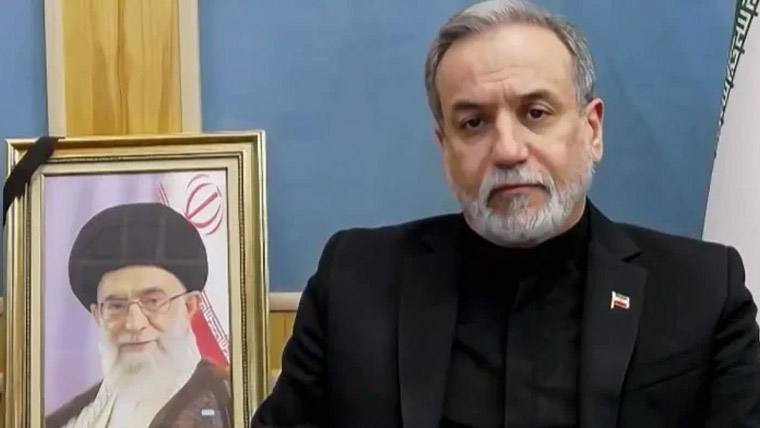 ٹرمپ مذاکرات کا شوشہ چھوڑ کر پٹرول کی قیمتیں کم، جنگ میں وقفہ چاہتے ہیں: ایران