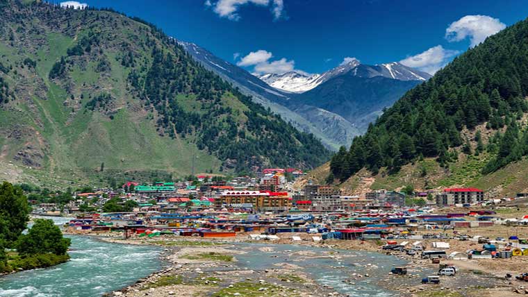 عیدالفطر پر خیبرپختونخوا کے سیاحتی مقامات پر رش، لاکھوں سیاحوں کی آمد