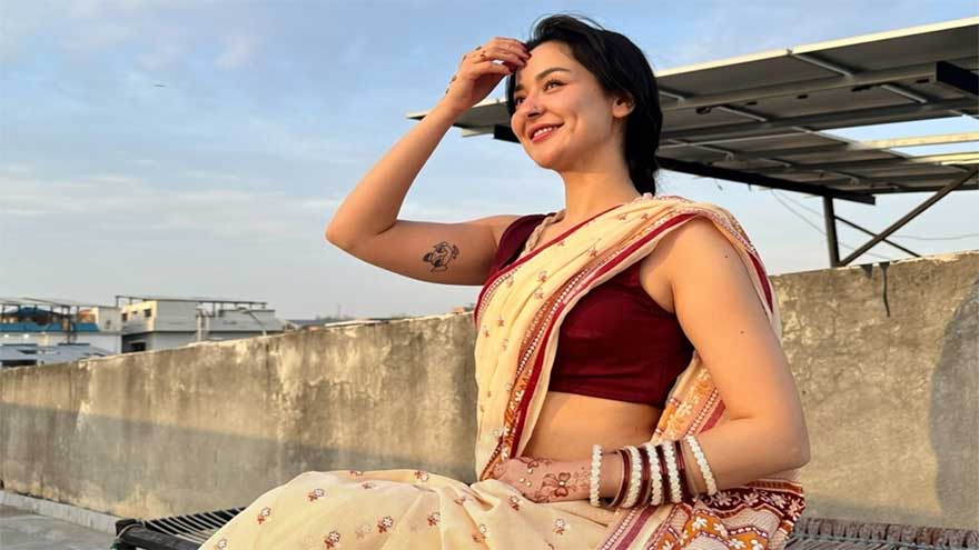 Hania Aamir's Eid wardrobe ignites debate on internet