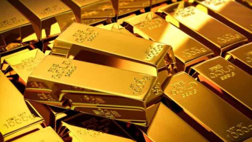 Gold prices surge sharply by Rs15,200 per tola