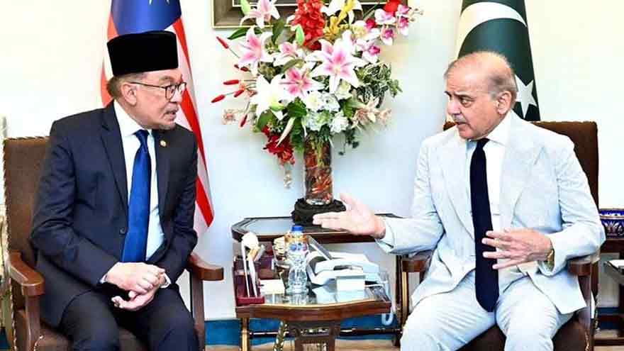 PM Shehbaz briefs Malaysian counterpart on diplomatic efforts for US-Iran negotiations