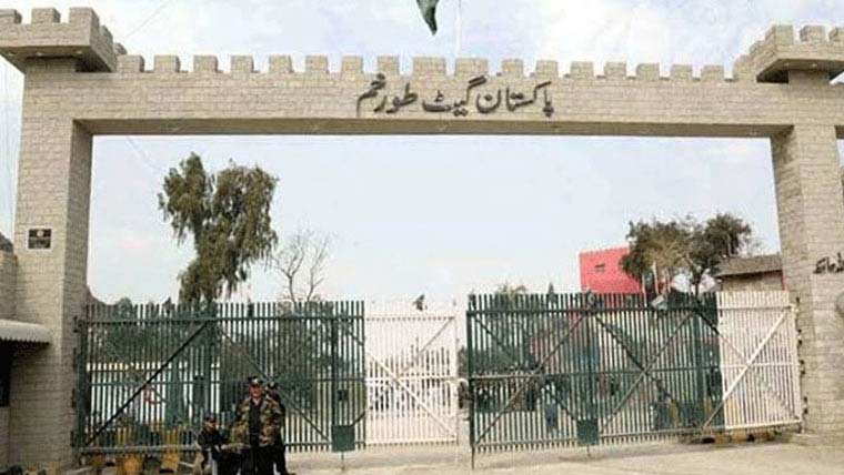 افغان مہاجرین کی محفوظ واپسی کیلئے طورخم بارڈر عارضی طور پر کھولنے کا فیصلہ