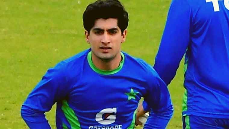  متنازع سوشل میڈیا پوسٹ کے معاملے پر قومی فاسٹ بولر نسیم شاہ کو شوکاز نوٹس جاری