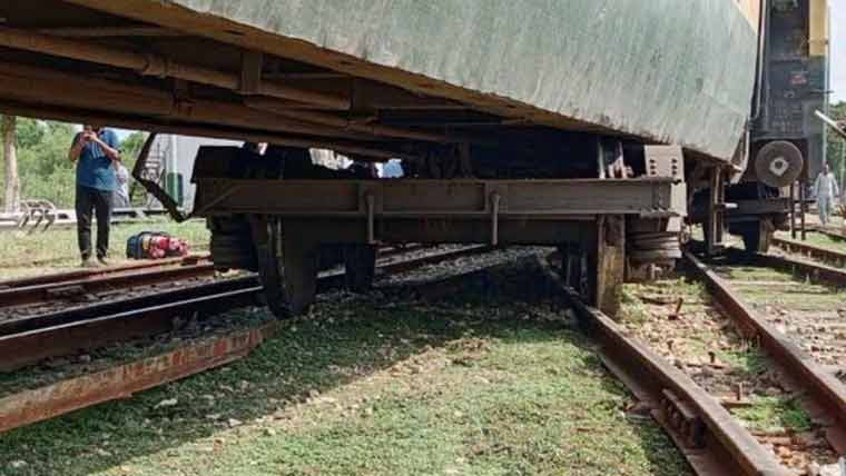 وزیرآباد میں گرین لائن ٹرین کا پٹری سے اترنے کا معاملہ، اپ سائیڈ ٹریک مرمت کے بعد بحال