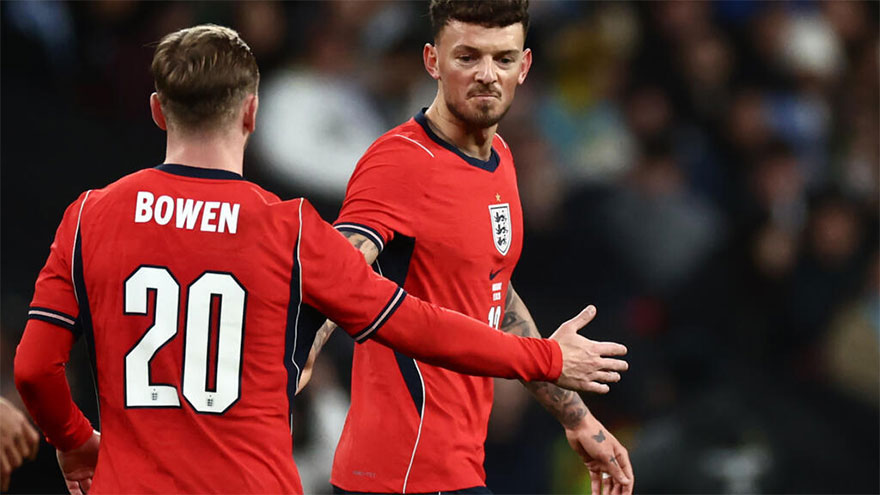 White jeered on England return as Uruguay snatch friendly draw