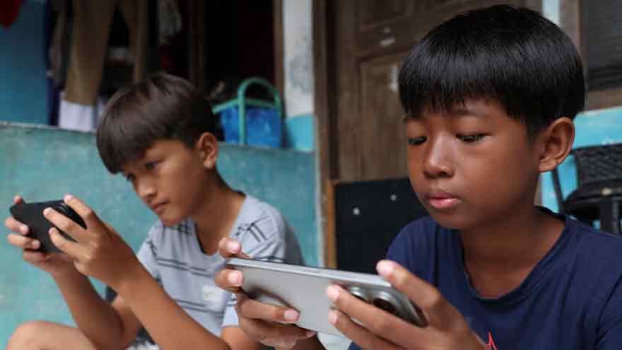 Indonesia summons Meta and Google over non-compliance with child social media curbs