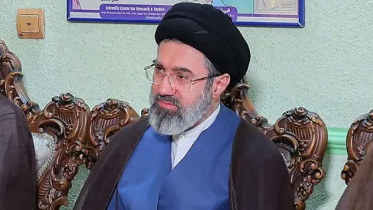 دشمنوں کیخلاف معاشی محاذ پر جدوجہد ناگزیر ہے: ایرانی سپریم لیڈر کا یوم مزدور پر بیان