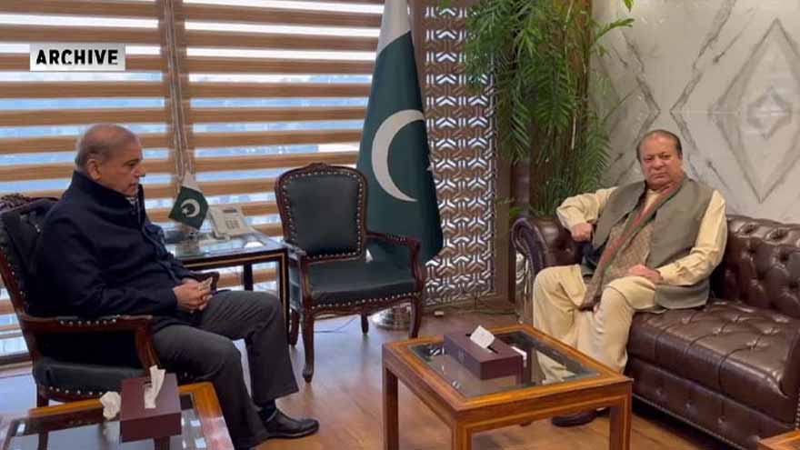PM Shehbaz meets Nawaz Sharif to discusses economic situation