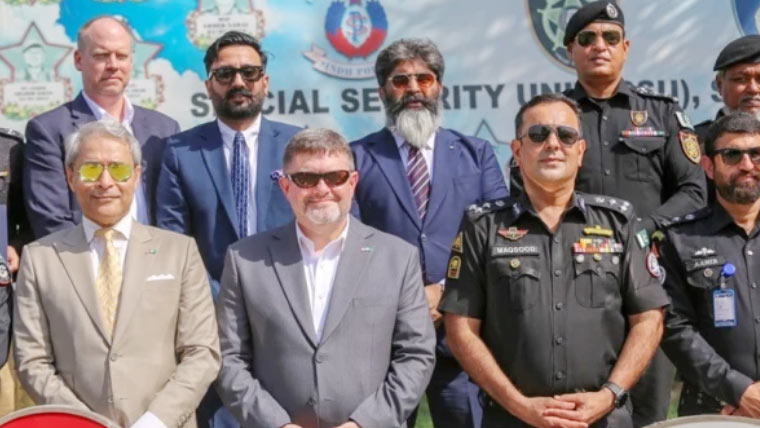 امریکی قونصل جنرل چارلس گڈمین کا ایس ایس یو ہیڈکوارٹرز کا دورہ