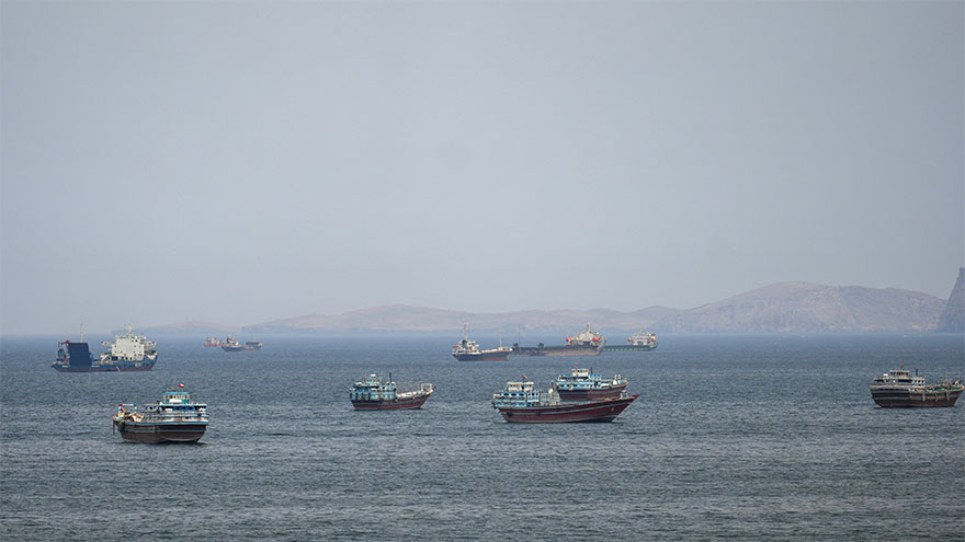US and Iran launch new attacks as they wrestle for control of Strait of Hormuz