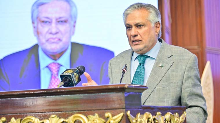 47 سال بعد ہم نے ایران اور امریکا کو ایک میز پر بٹھا دیا: اسحاق ڈار