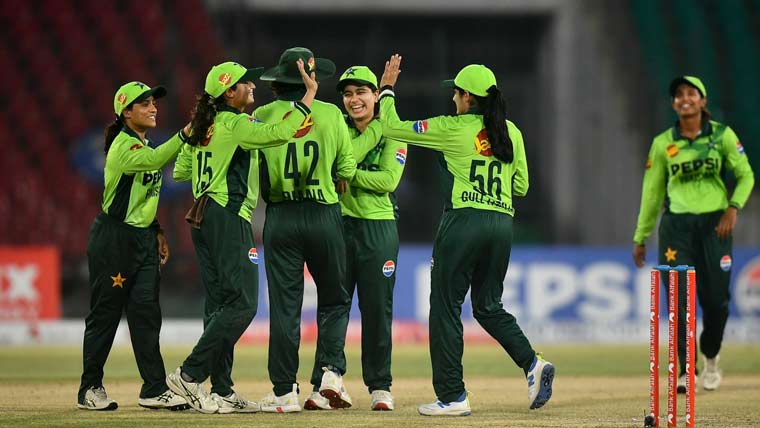 زمبابوے ویمنز کو دوسرے ون ڈے میں بھی شکست، پاکستان کی سیریز میں فیصلہ کن برتری