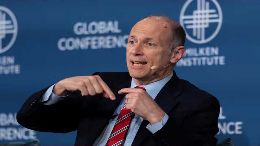 Fed's Goolsbee: AI success would be 'lovely,' but Fed would still need to watch for overheating