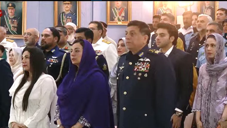 بھارت کا غرور ملیا میٹ کرنے والی پاک فضائیہ کے شاہینوں کیلئے پروقار تقریب