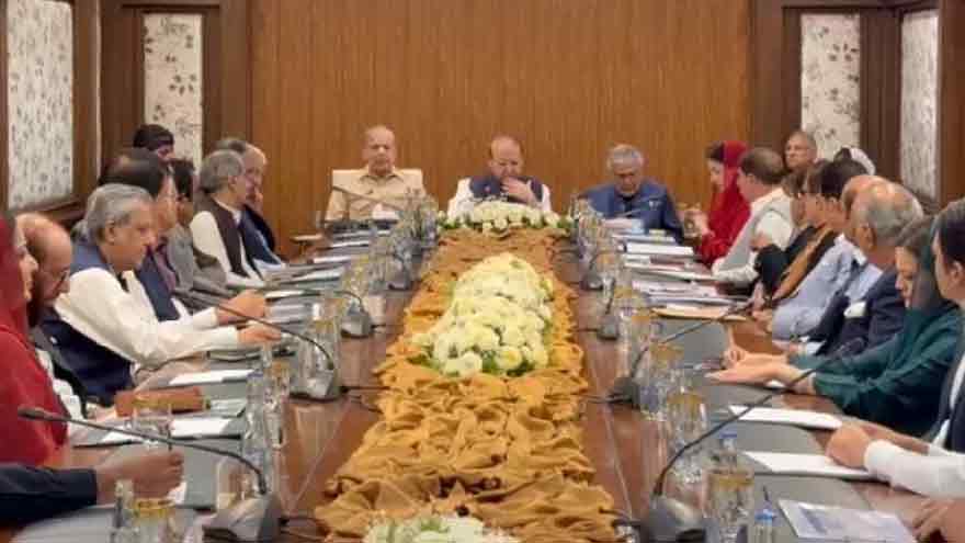 Nawaz Sharif chairs PML-N's key meeting on AJK elections