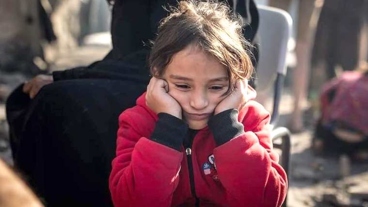 اسرائیلی طیاروں کا پناہ گزین کیمپ میں گھر پر فضائی حملہ، بچوں سمیت 6 فلسطینی زخمی