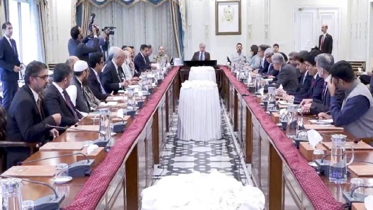 آئی ٹی برآمدات میں اضافہ حکومت کی اولین ترجیح ہے: وزیراعظم