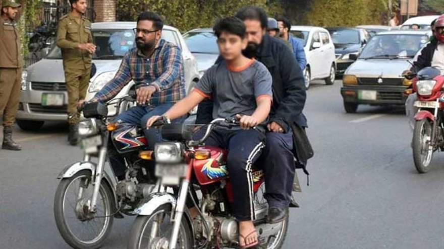Punjab moves to introduce special motorcycle driving permits for minors aged 16 to 18