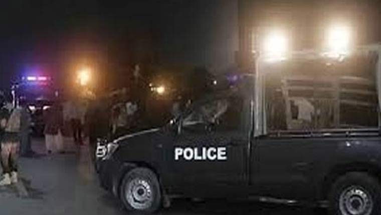 وزیر آباد: مبینہ پولیس مقابلہ، قتل، ڈکیتی کی وارداتوں میں ملوث 2 ملزم ہلاک، ایک اہلکار زخمی