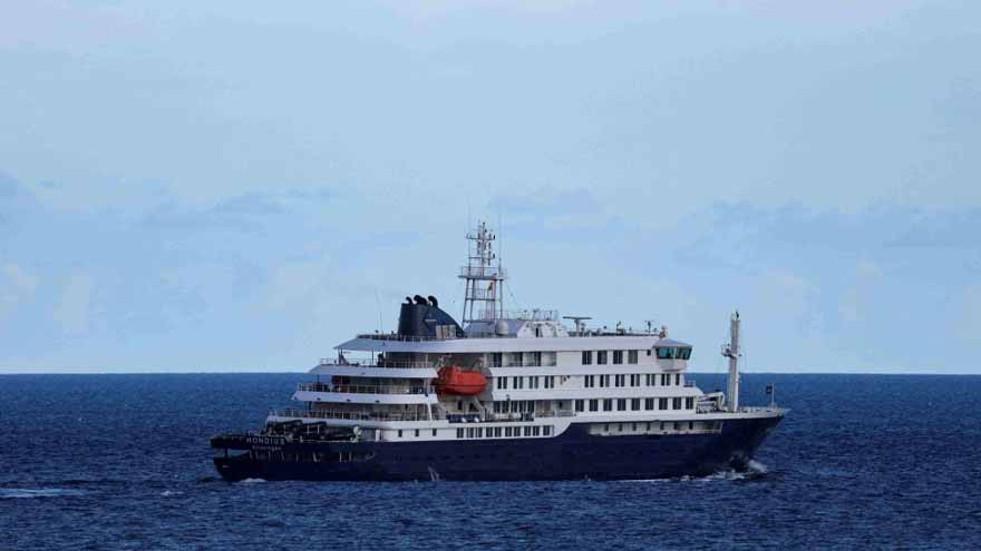 Hantavirus-hit ship sets sail for Netherlands as final passengers evacuated in Tenerife