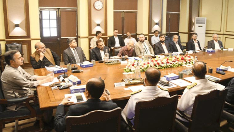 بندرگاہوں کو علاقائی ٹرانزٹ حب بنانے کے اقدامات جاری ہیں: وزیر بحری امور