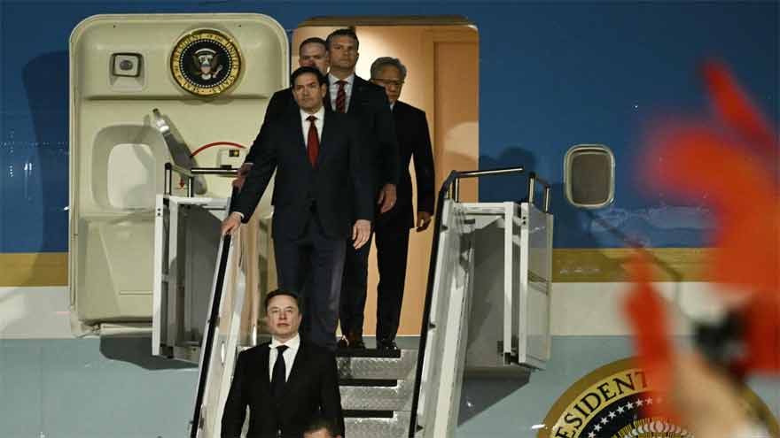 Elon Musk, Tim Cook join Trump on crucial China visit