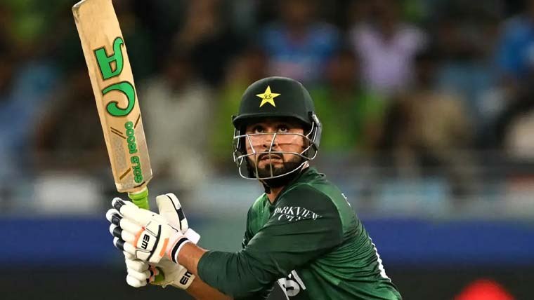 یارکشائر کاؤنٹی کلب نے فہیم اشرف کے ساتھ معاہدہ طے کر لیا