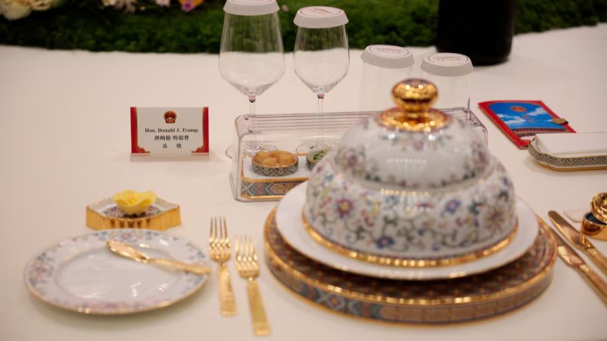 Roast duck, beef ribs: State banquet sets the table for Trump-Xi reset