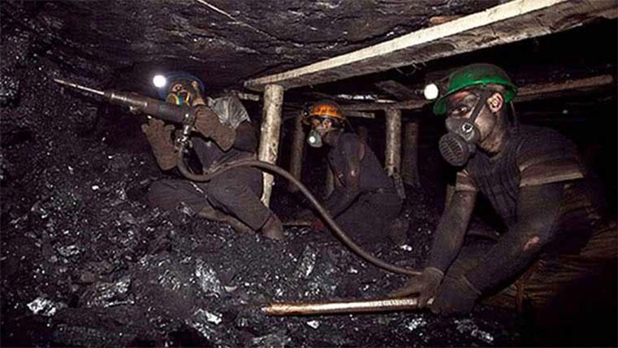 Four miners killed in coal mine collapse in Thatta