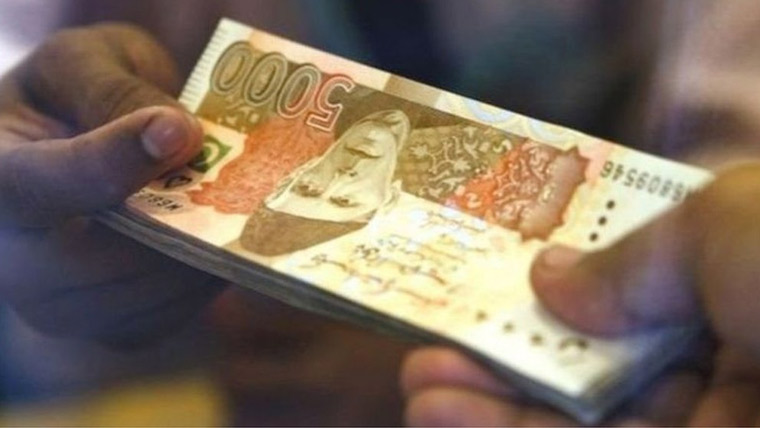 پاکستان میں سرمایہ کاری اور بچت کی شرحیں اہداف سے کم