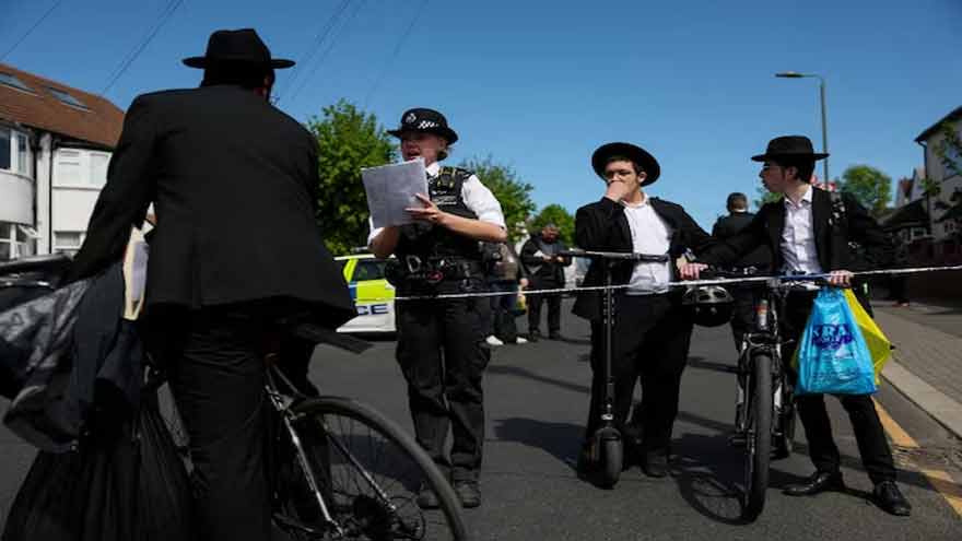 UK man appears in court over stabbing of two Jewish men in London