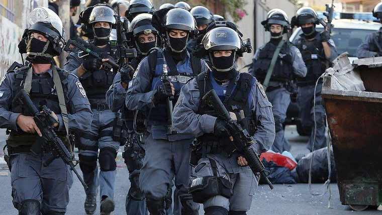 اسرائیلی آباد کاروں کے حملے کے بعد اسرائیلی پولیس نے متعدد فلسطینیوں کو حراست میں لے لیا
