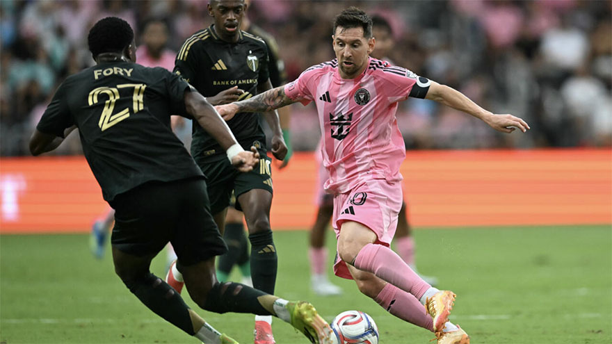Messi shines as Inter Miami finally win at new stadium