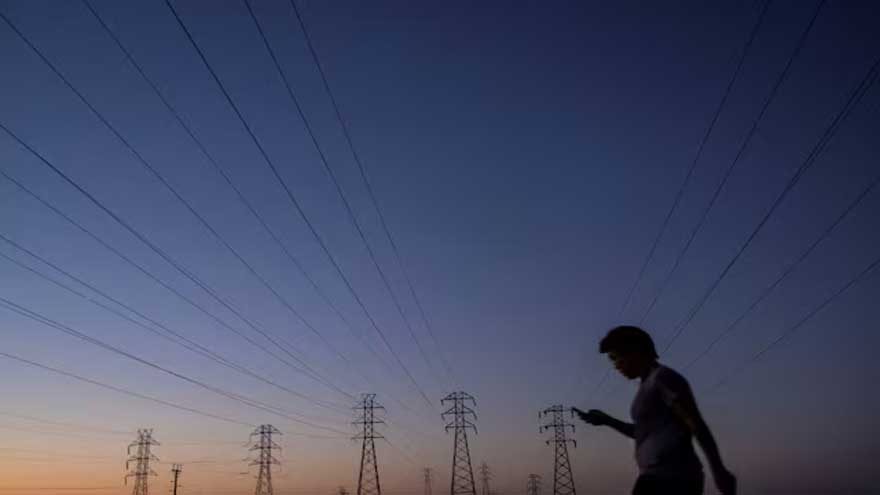 Battery storage firms eye AI demand but face grid, supply hurdles