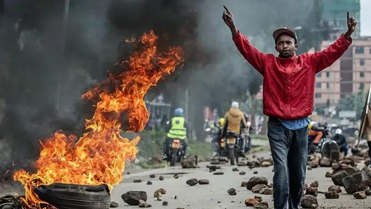 کینیا: پٹرول مہنگا کرنے خلاف پرتشدد مظاہرے، 4 افراد ہلاک، 30 زخمی