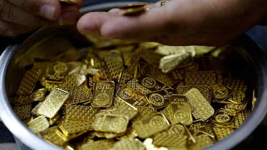 Gold prices drop amid rising Treasury yields