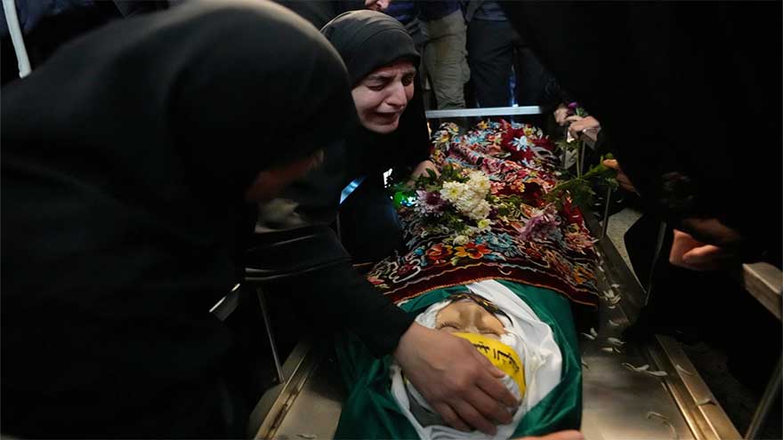 Israeli strikes on southern Lebanon kill 19, including children and women, officials say