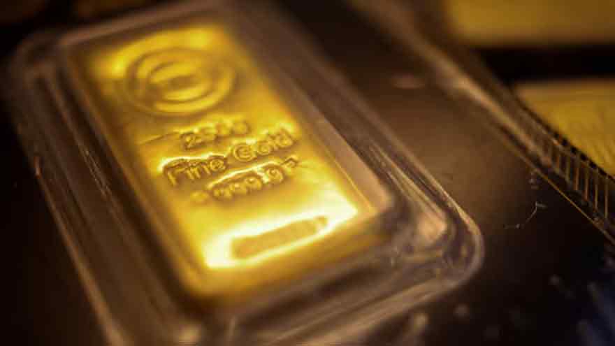 Gold set for weekly loss amid rate-hike bets