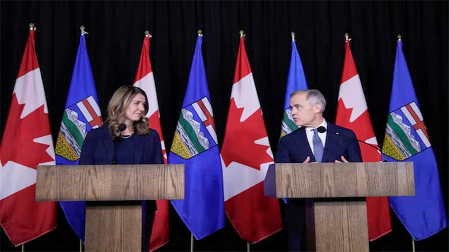 Alberta government will hold non-binding referendum on staying in Canada, premier says