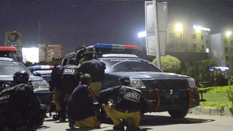 حیدر آباد میں پولیس مقابلہ، 2 ڈاکو زخمی حالت میں گرفتار